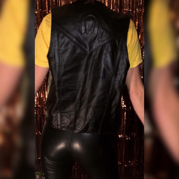 Vintage Yellow T-shirt - Picture 3 of 3